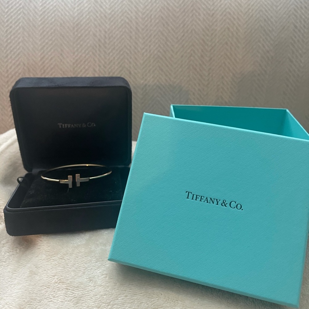 Tiffany T Bangle - mother pearl & gold